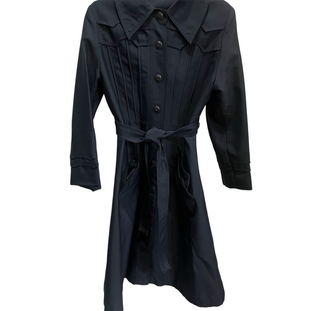 Vintage 1960’s Navy Trench Coat with Waist Tie
Size 12